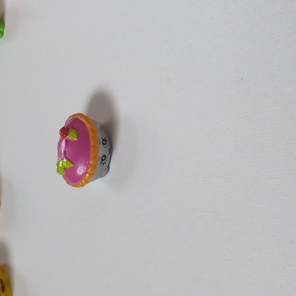 Shopkins Set - Picture 5 of 7